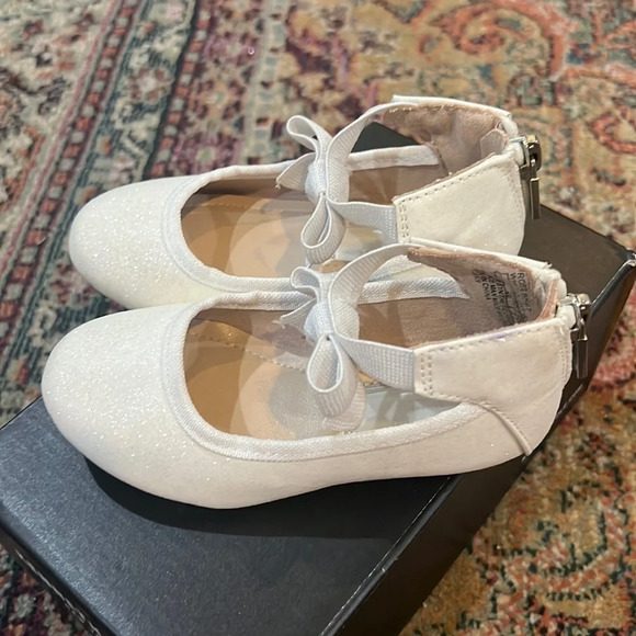 FINAL PRICE Kenneth Cole Little Girls Shoes with Box - Picture 2 of 8